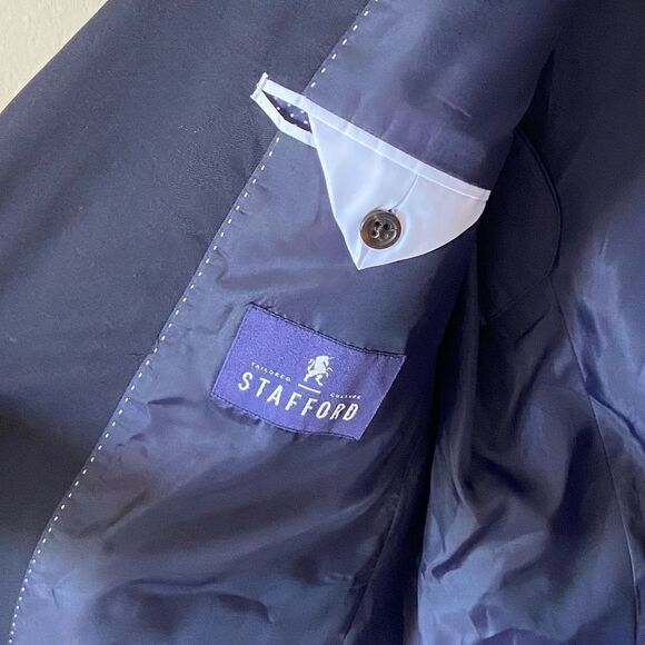 Stafford Dark Blue Blazer Size 42R - Picture 8 of 8